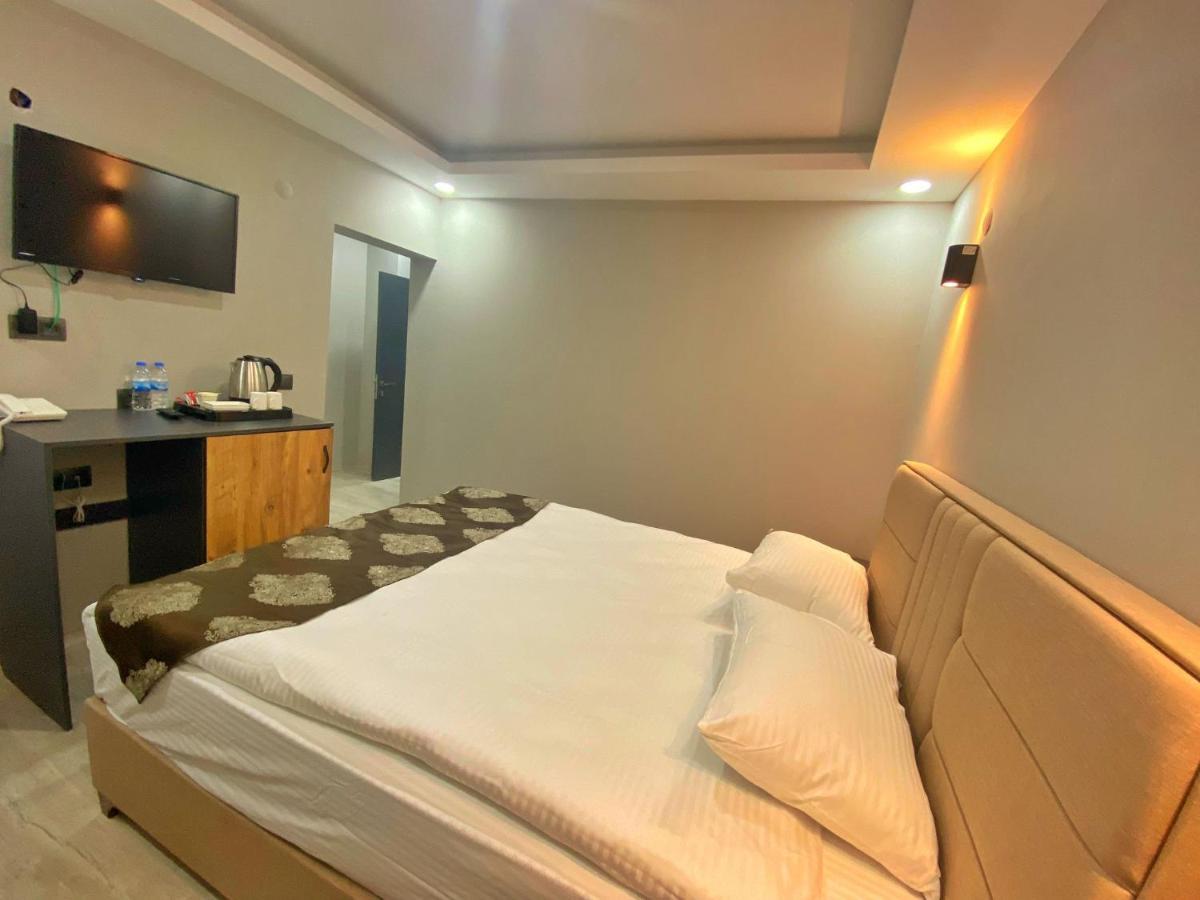 Whitestone Hotel เนฟซิเฮียร์ ภายนอก รูปภาพ