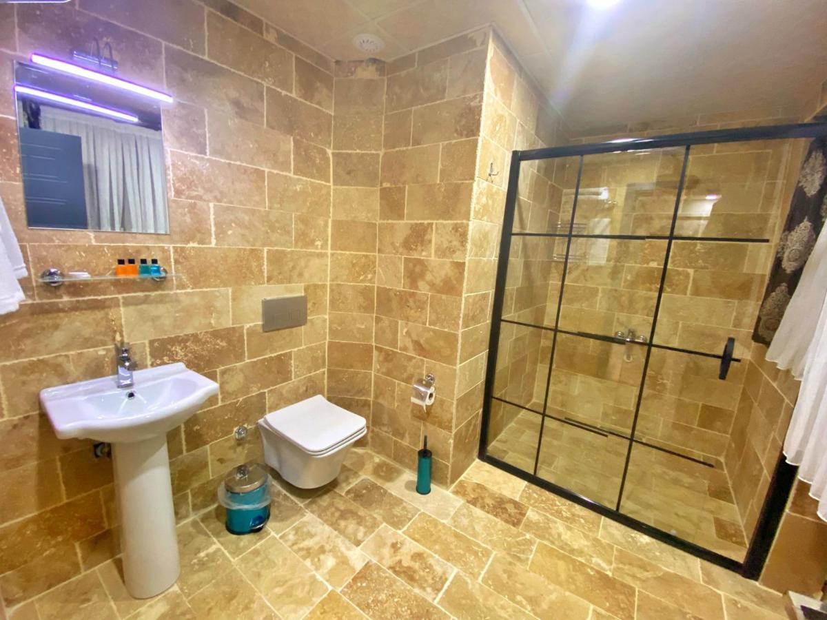 Whitestone Hotel เนฟซิเฮียร์ ภายนอก รูปภาพ