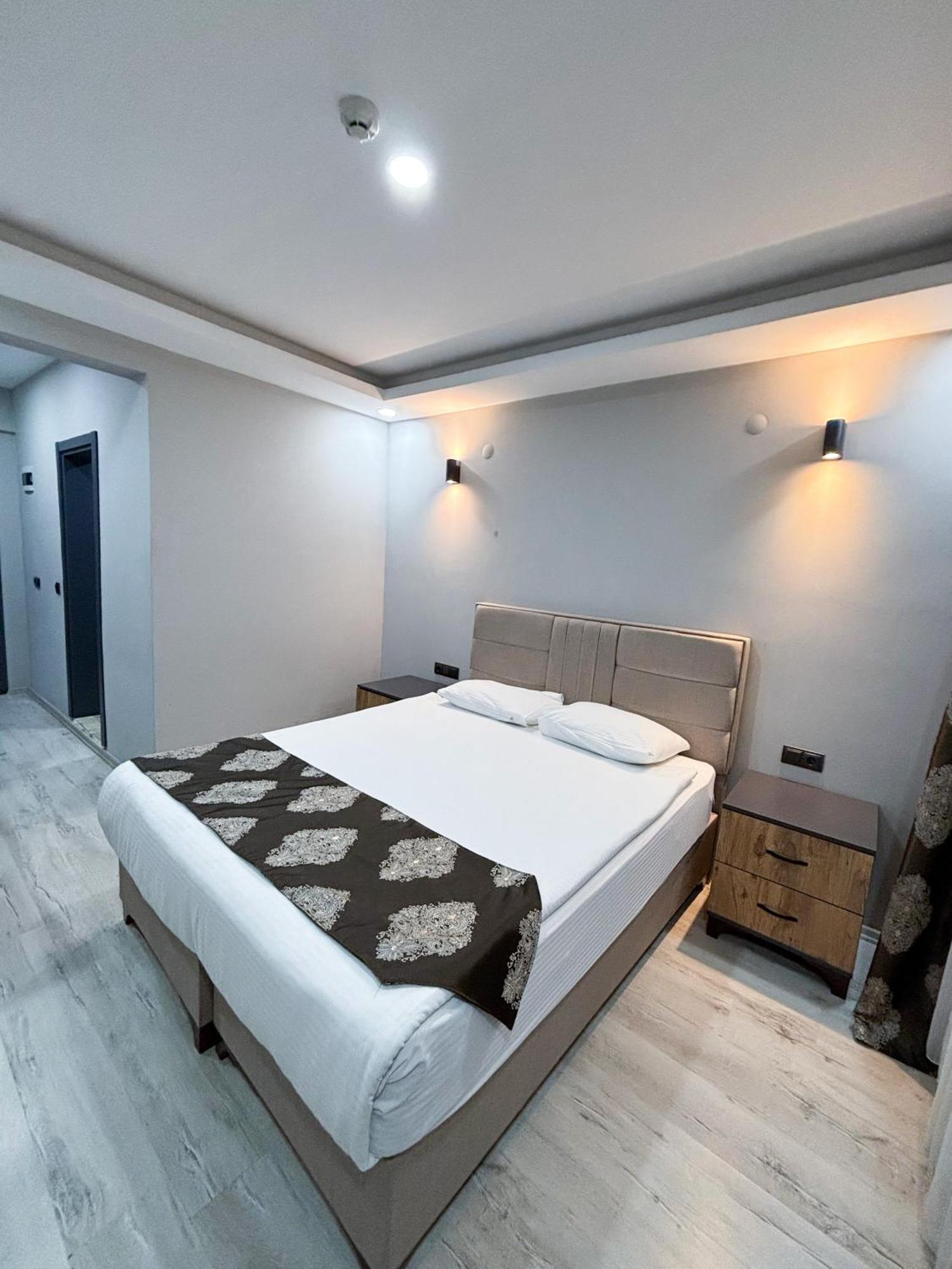 Whitestone Hotel เนฟซิเฮียร์ ภายนอก รูปภาพ