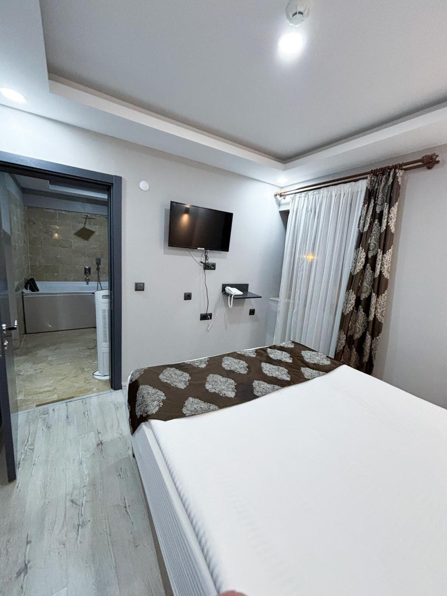 Whitestone Hotel เนฟซิเฮียร์ ภายนอก รูปภาพ
