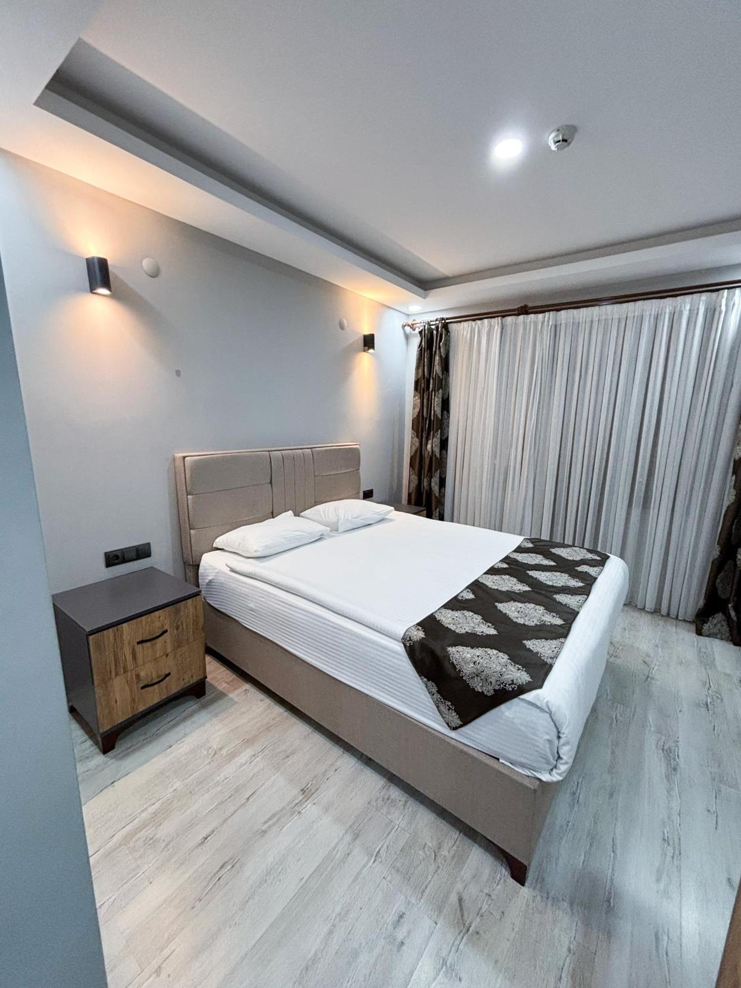 Whitestone Hotel เนฟซิเฮียร์ ภายนอก รูปภาพ